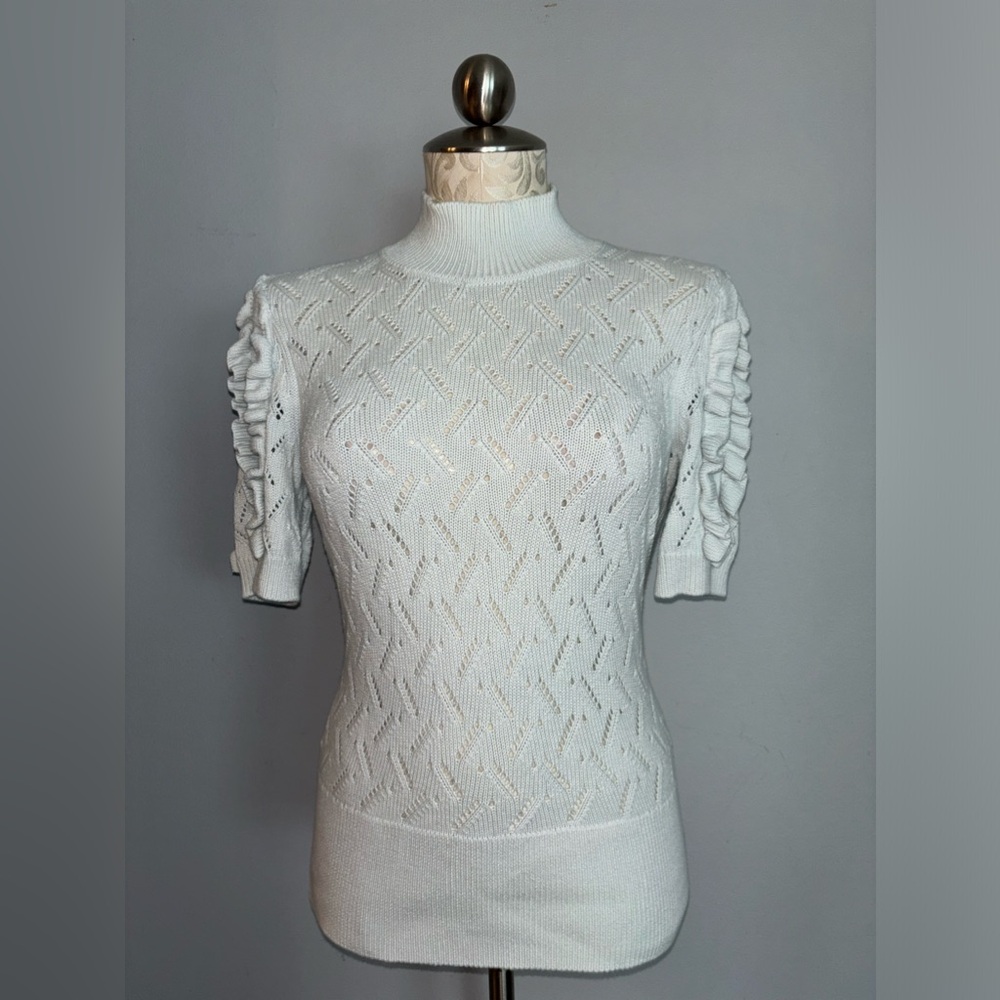 WHBM Short Sleeve Sweater Top Size Medium. #H